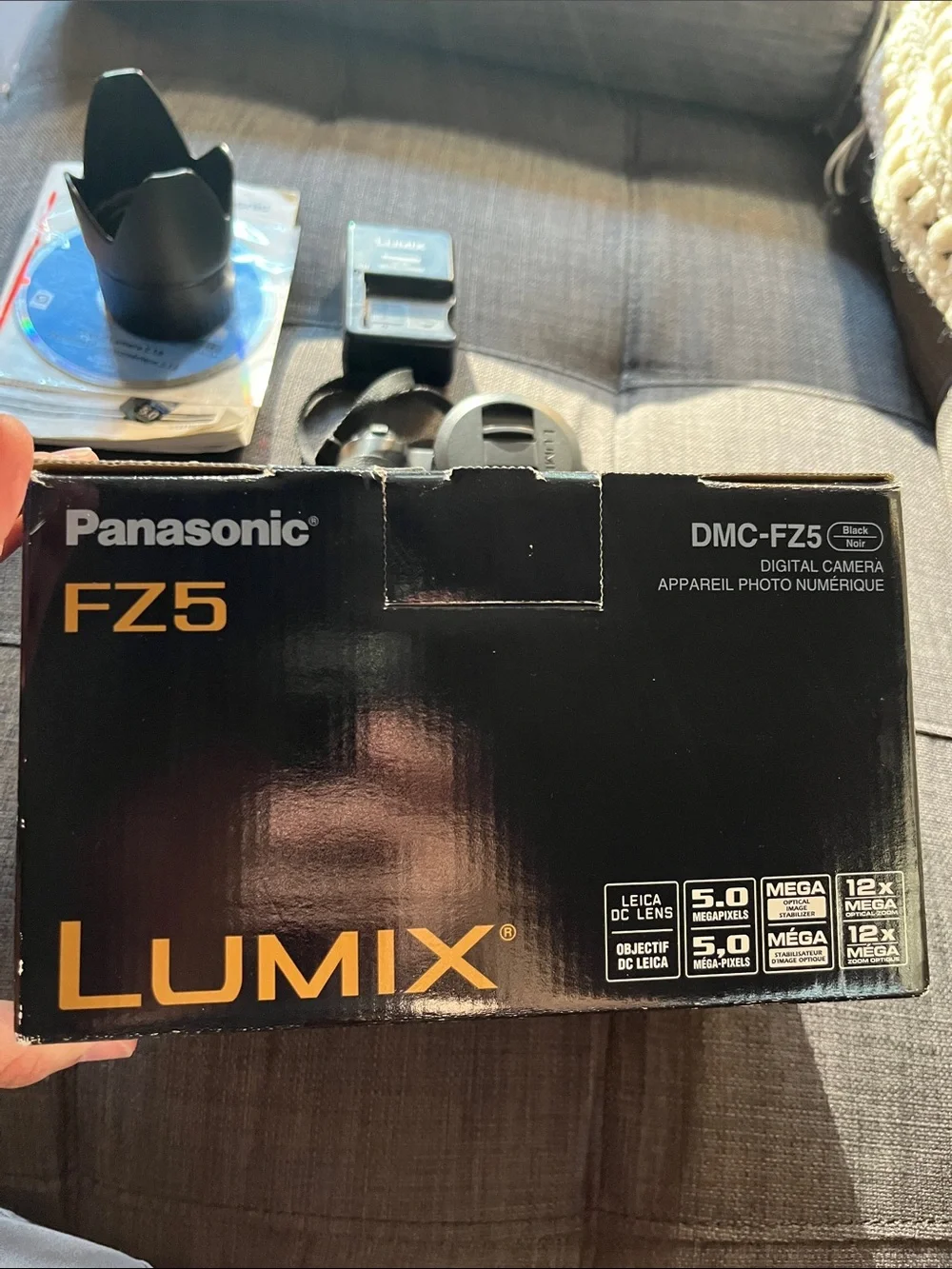Vintage Panasonic Lumix DMC-LUMIX FZ5 Digital Camera
